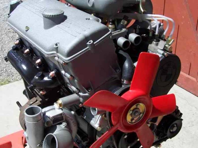 Restauration d'une BMW E10 2002 turbo à Lyon